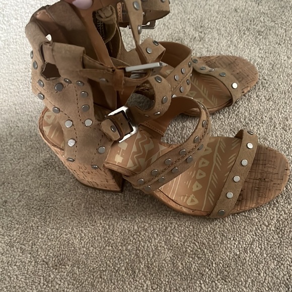 Dolce Vita Eddie studded block sandal - Picture 3 of 4